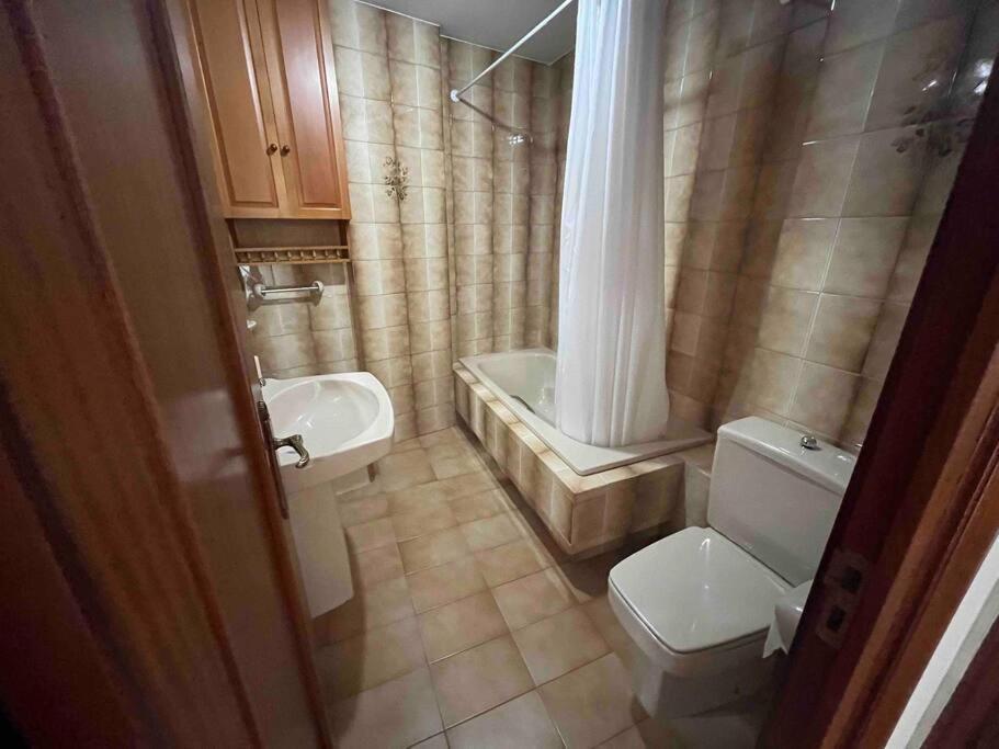 Apartamento Dentro De Muralla Y Parking Gratuito En Pleno Centro Lugo Eksteriør bilde